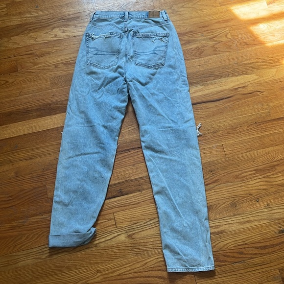 American Eagle Ripped Jeans - Picture 5 of 5